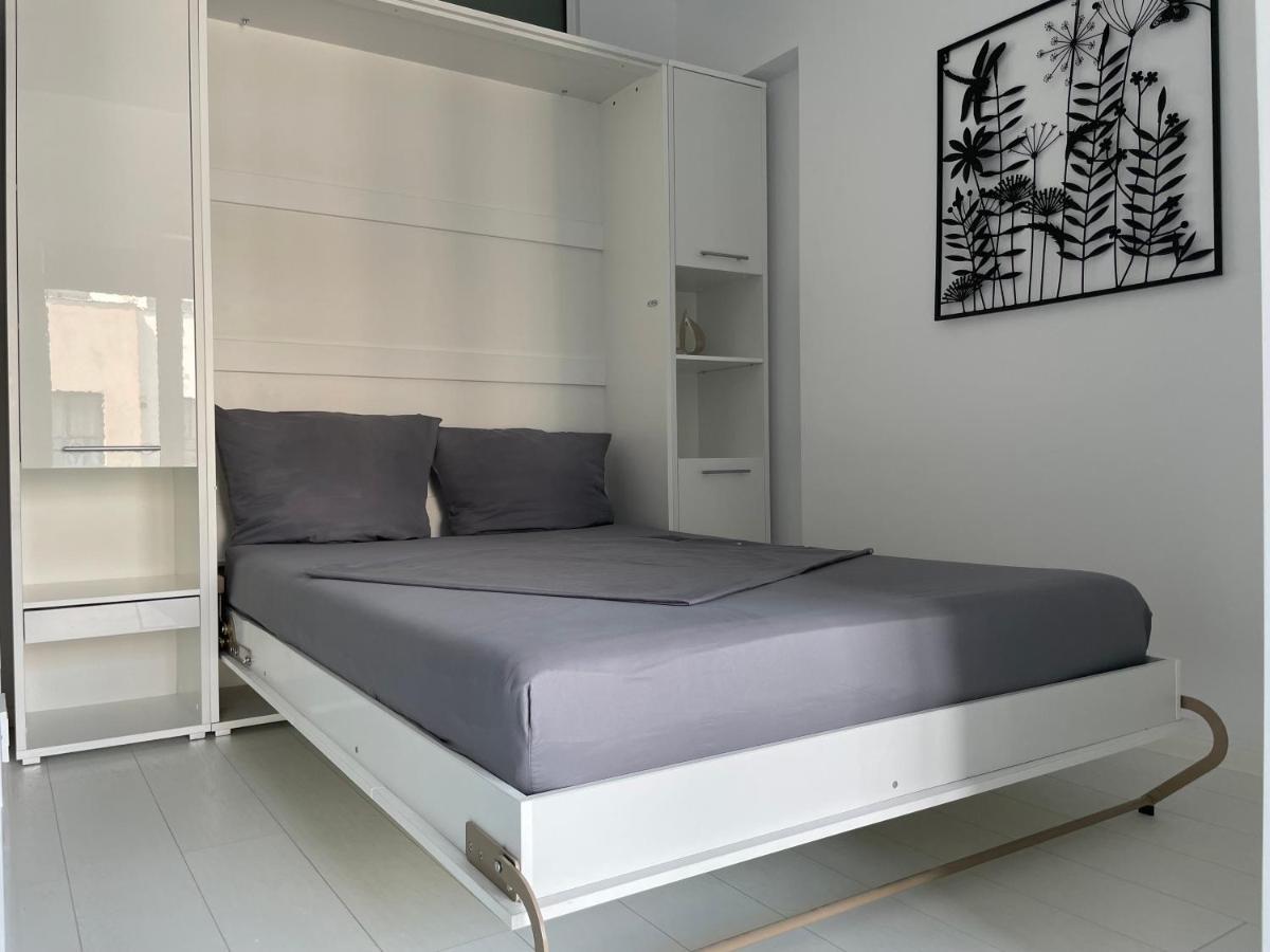 Luxury Westpark 2-Room Apartment Lakeview W5 Bucureşti Exterior foto