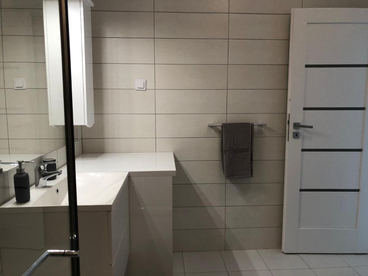 Luxury Westpark 2-Room Apartment Lakeview W5 Bucureşti Exterior foto
