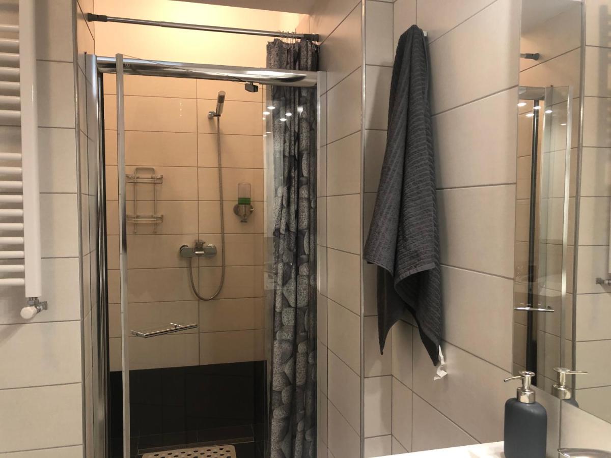 Luxury Westpark 2-Room Apartment Lakeview W5 Bucureşti Exterior foto