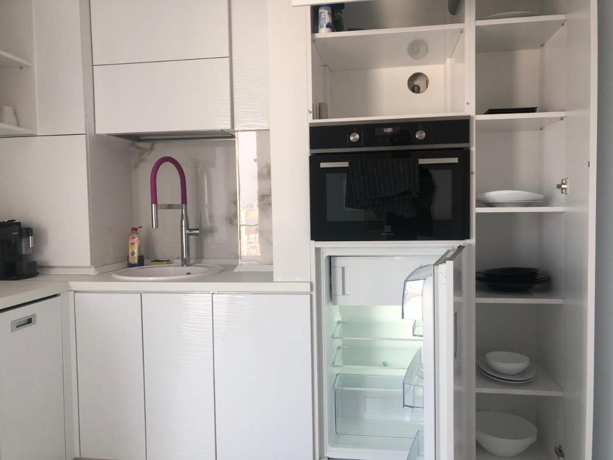 Luxury Westpark 2-Room Apartment Lakeview W5 Bucureşti Exterior foto